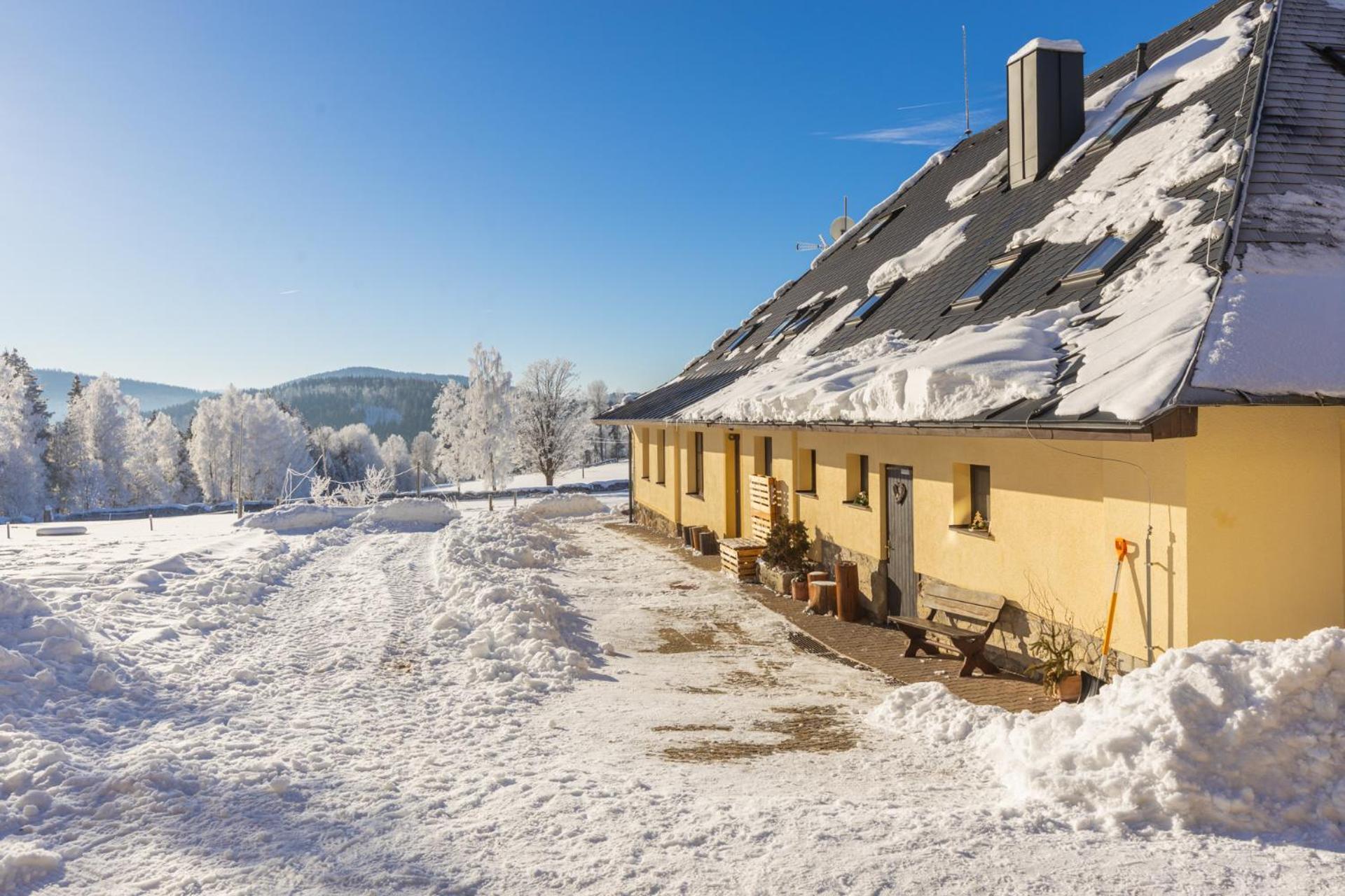 Penzion Chlustov Strazny Dış mekan fotoğraf